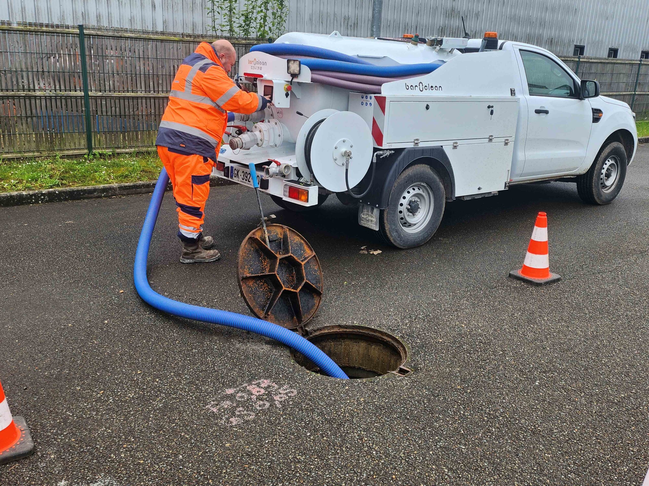 Débouchage et détartrage de tous types de canalisations dans les yvelines